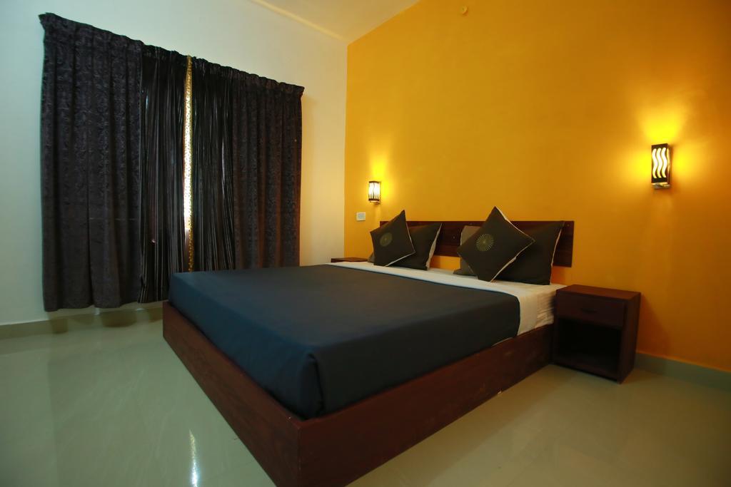Green Leaf Home Stay Теккади Экстерьер фото