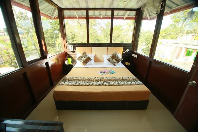 Green Leaf Home Stay Теккади Экстерьер фото